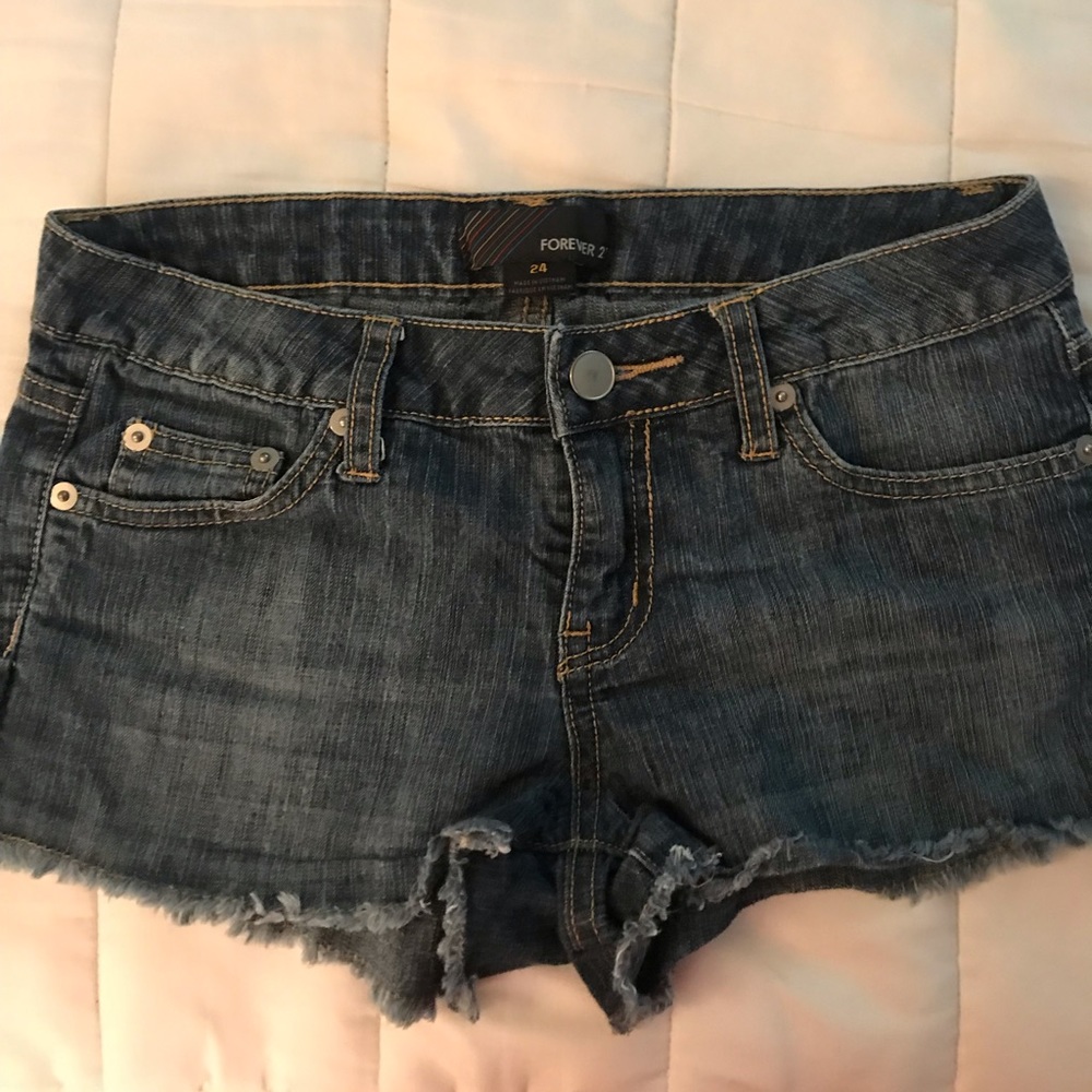 Jean short shorts
